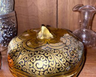 Burmese Black/Gold Lacquered Pumpkin Trinket Box