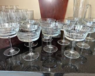 Formal glassware