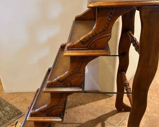 Sensational Shoe Table