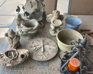 Great Lot Of Outdoor Decor