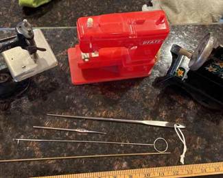  Vintage Singer Sewing and German PFAFF Machine