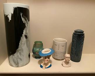 Benada Footed Vase Plus