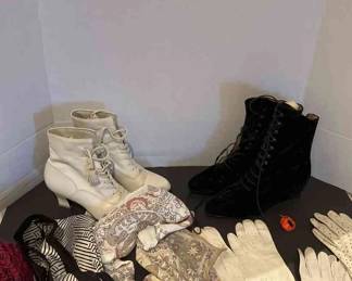 Lovely Lot Of Ladies Accessories