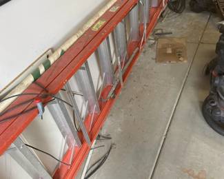 12 Foot Werner Fiberglass Stepladder