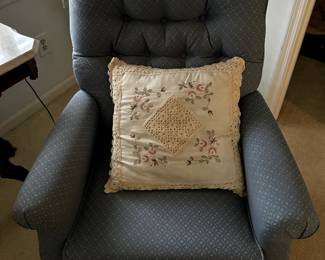 Traditional Style Upholstered Rocking Chair