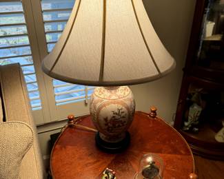 European Legacy Round Lamp Table
