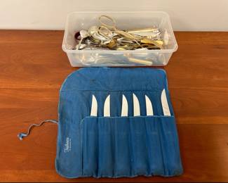 Lot 7492 Dealer Lot 2 Silverplated Serving Untensils