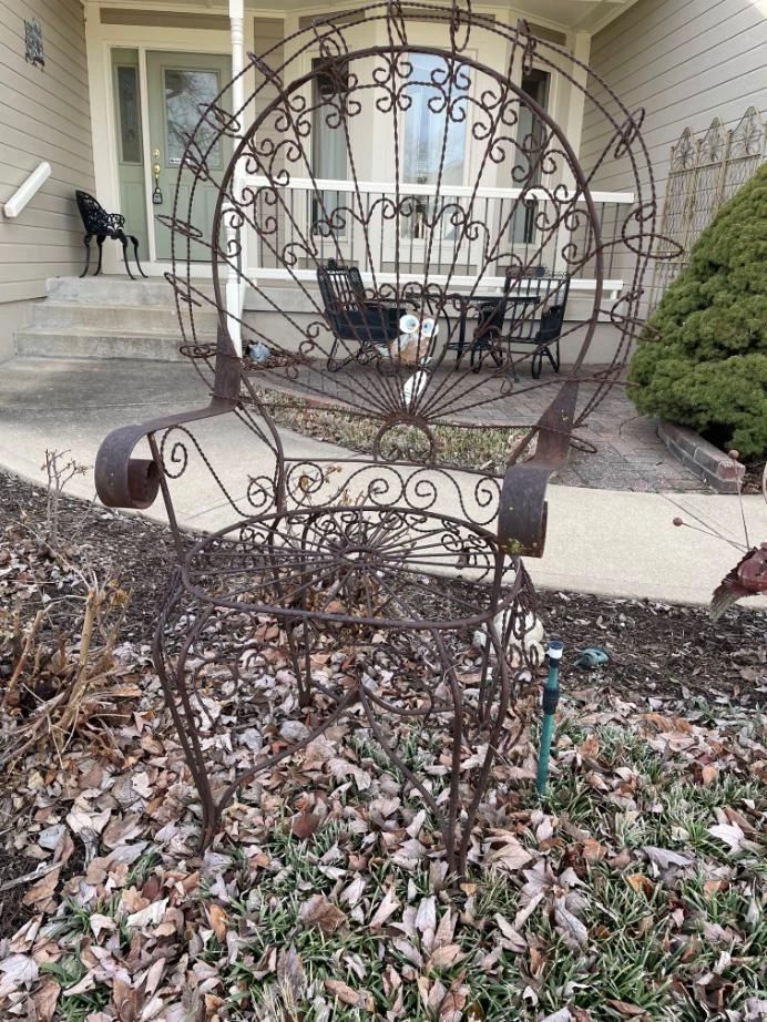 Raymore Vintage & Antique Estate Sale / Chiefs... starts on 2/8/2024