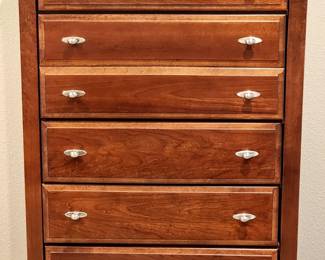 Chest of Drawer 