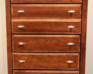 Chest of Drawer 