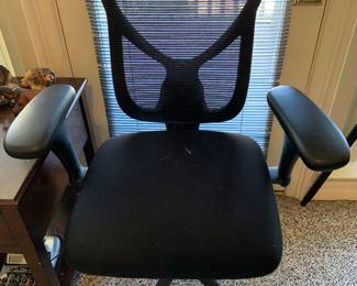 mesh back office chair