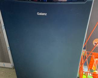 Galanz mini fridge