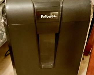 Fellowes Paper Shredder 