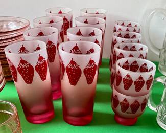Strawberry Glass Set