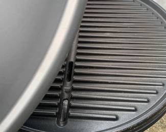 George Foreman grill - mint condition.