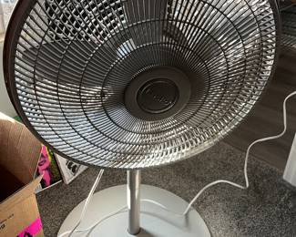 Lasko standing fan