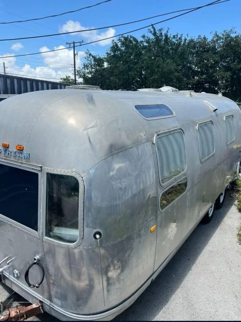 1971 25' Aluminum Airstream Converted Trailer starts on 1/29/2024