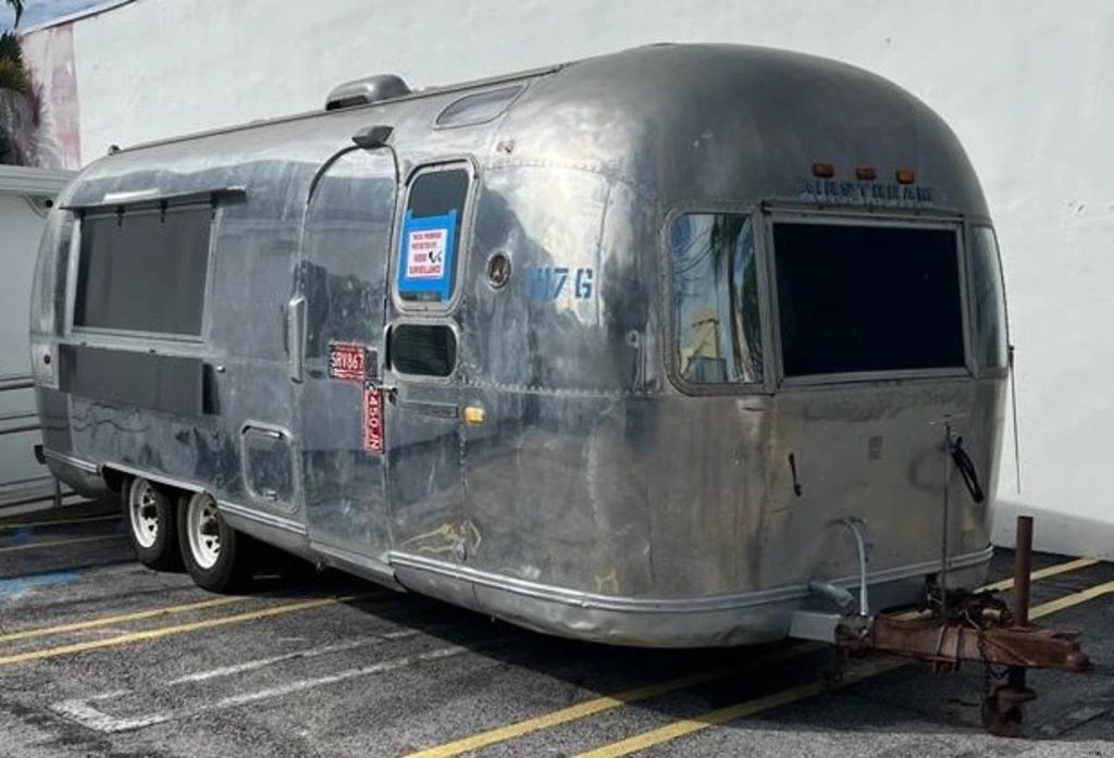 1971 25' Aluminum Airstream Converted Trailer starts on 1/29/2024