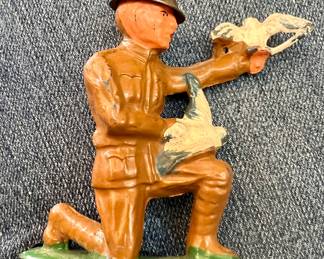 BARCLAY MANOIL TOY SOLDIER