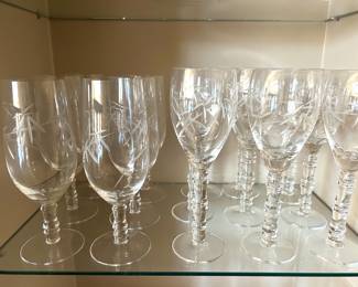 Bamboo-etched crystal stemwo