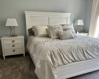 Tommy Bahama king size bed