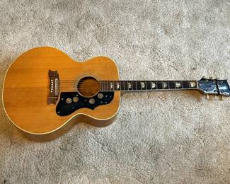 Alvarez, possibly a model 5055, we aren't sure.