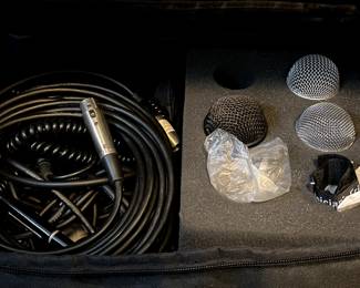 Corded microphone