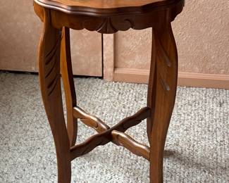 Vintage End Table/Plant Stand