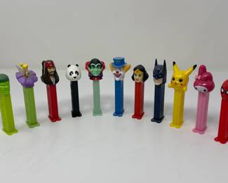 Superheroes & Pokemon Pez