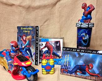 SPIDERMAN COMIC CHARACTER LOT