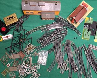 TRAIN HO GAUGE LOT