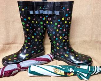 RAIN BOOTS LOT