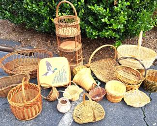 BASKETS LOT