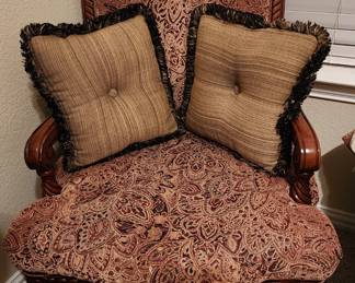 Upholstered Accent Chair 