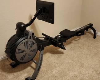 Nordictrack RW900 Smart Rower with 22