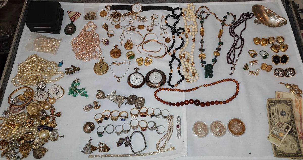 Fabulous Westwood Estate Sale by Melrose Treasures starts on 2/2/2024