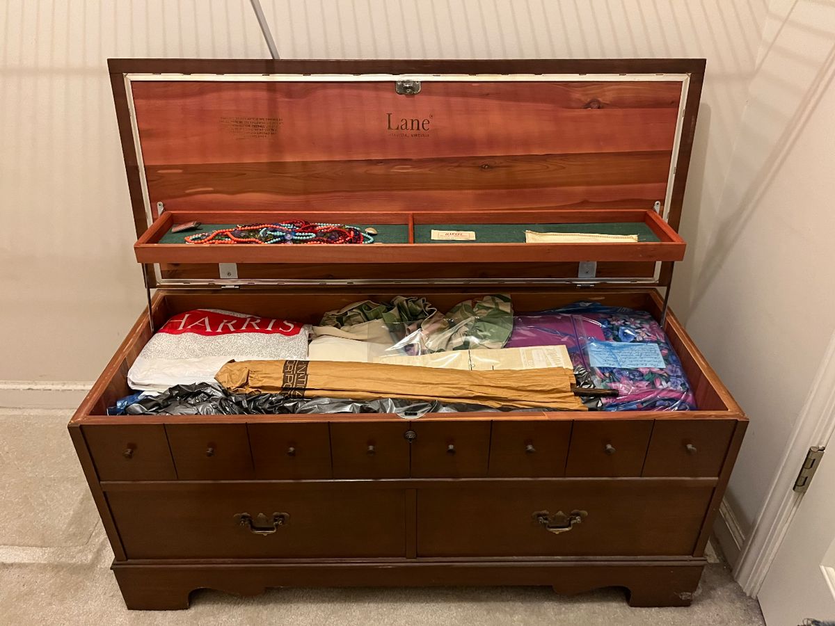 Best Estate sale in Collierville tomorrow.... starts on 1/28/2024