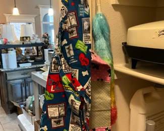 Pantry door - aprons 