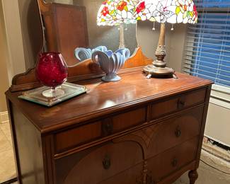 Vintage Dresser with mirror - decor