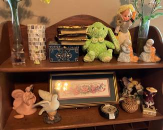 Bedroom - desk items