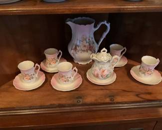 Hallway - Corner cabinet - tea set
