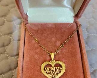 UUB102 GOLD Mommy Necklace