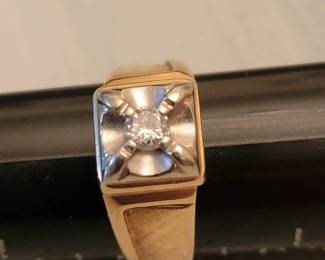 Mens Diamond Ring Set In 14k Gold