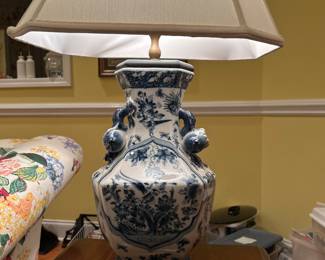 Pair Lamp Oriental White and Blue Style Bird & Flower Porcelain Design Vintage Decor