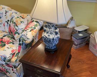 Pair Lamp Oriental White and Blue Style Bird & Flower Porcelain Design Vintage Decor