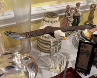 EAGLE Soaring Majestically on a Heavy Crystal base stand