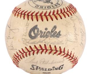 Baltimore Orioles Team Signed baseball