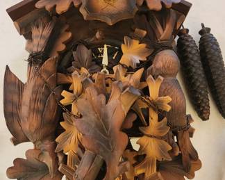 2 cuckoo clocks, need work