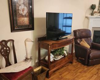 living room is immaculate
