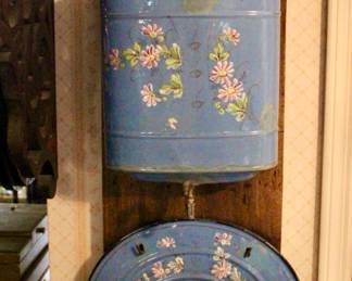 French blue enamel Lavabo (lavatory)